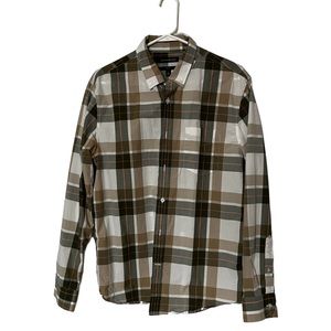 Banana Republic men’s slim fit long sleeve.